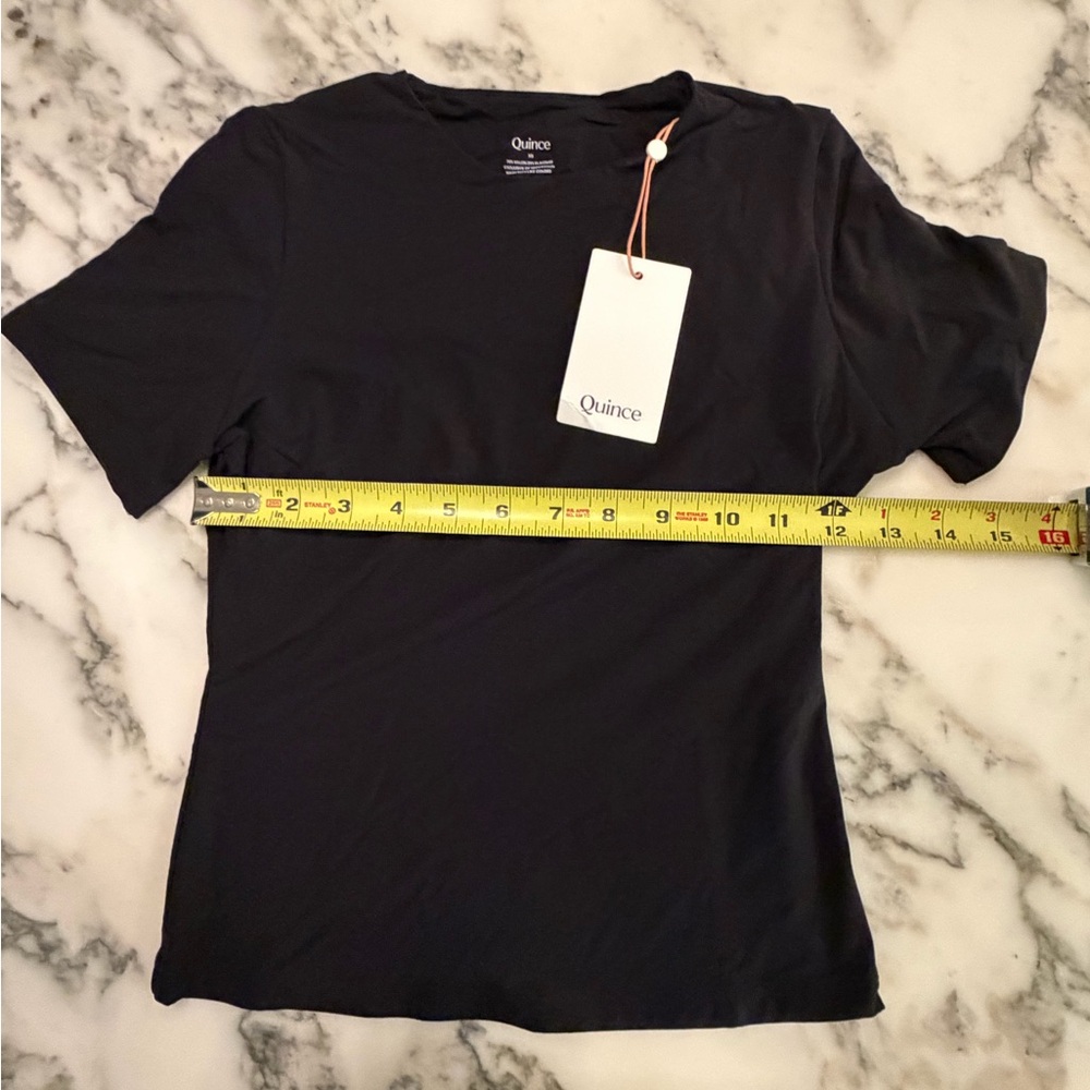 NWT Quince Womens Second Skin Cropped Tee Black Sleeved Top Sz S - Picture 4 of 7
